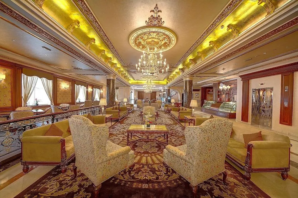 Royal Ascot Hotel Dubai 4*,