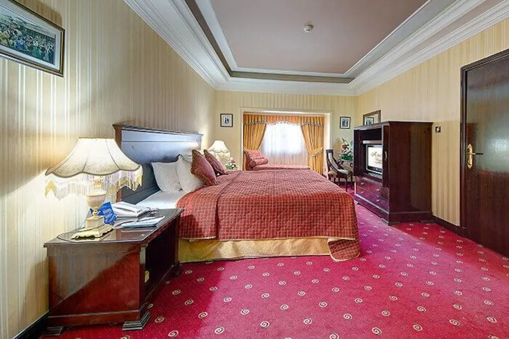 Royal Ascot Hotel Dubaj