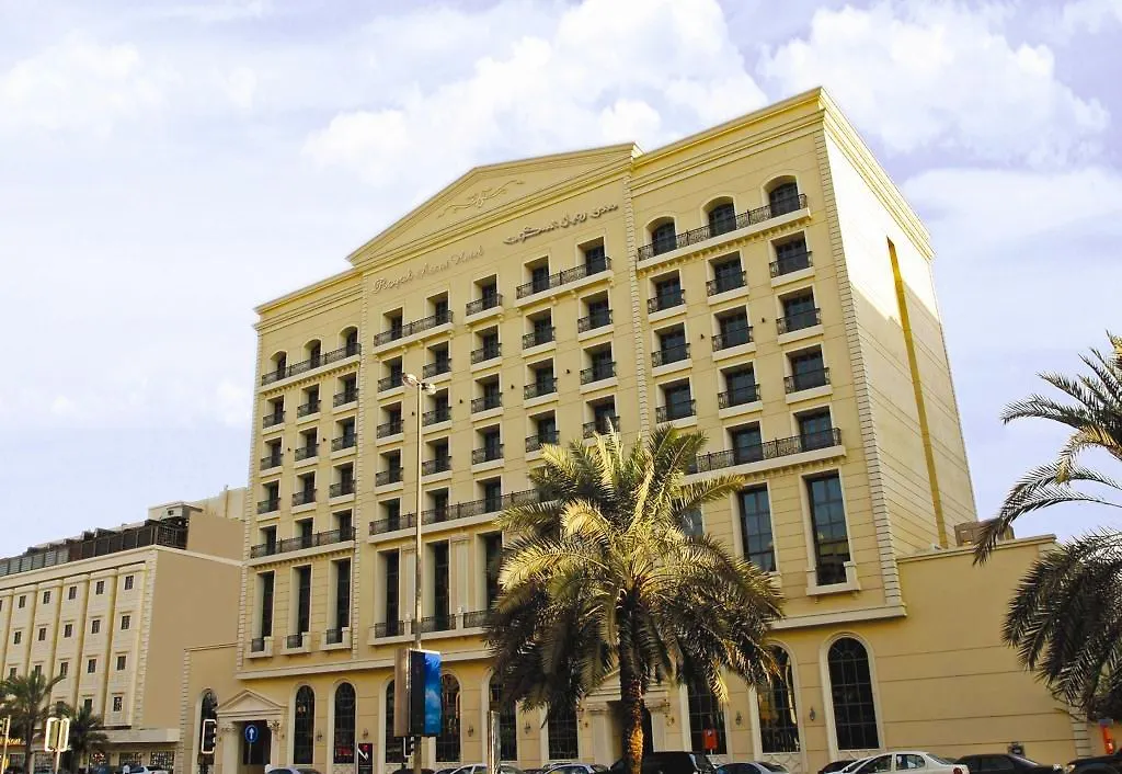 فندق رويال اسكوت دبي